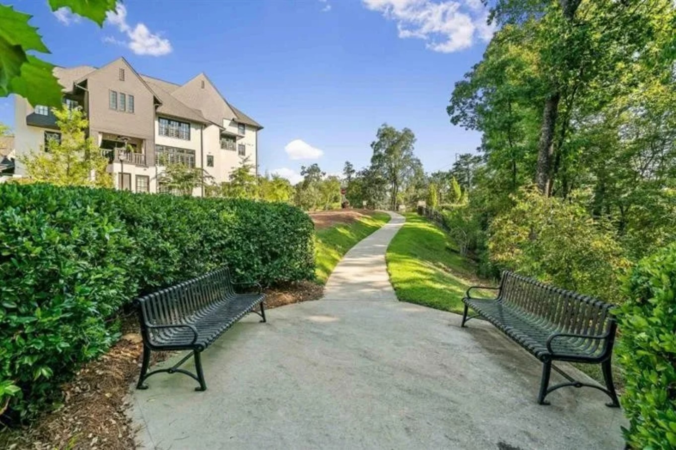 Path through Sandy Springs