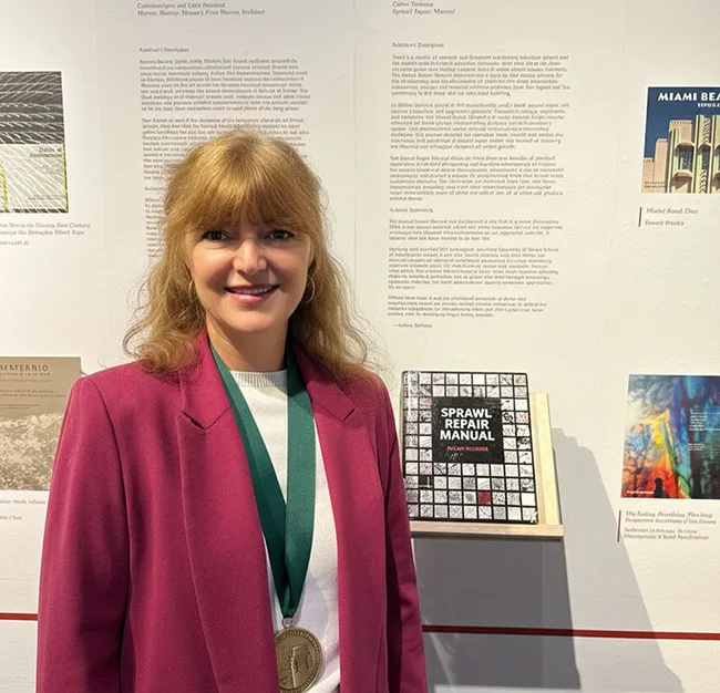 Medal of Honor for Design awarded to Andres