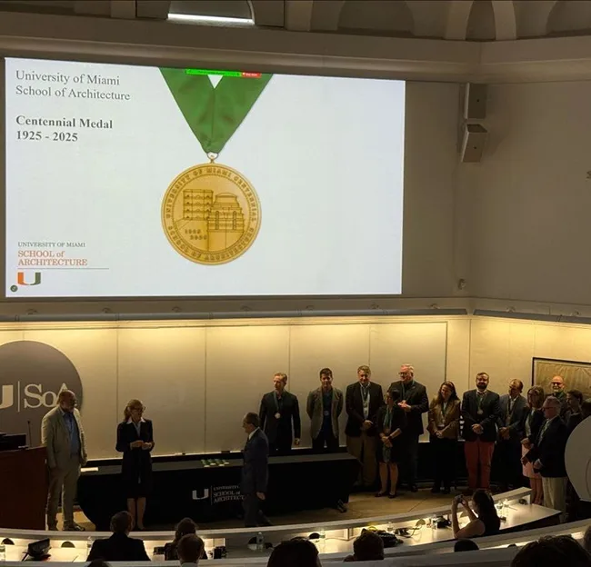 Medal of Honor for Design awarded to Andres